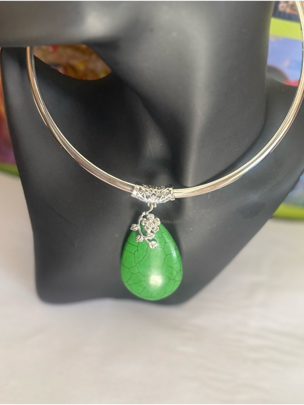 Silver Tone Choker Necklace with Big Green Stone Teardrop Pendant
